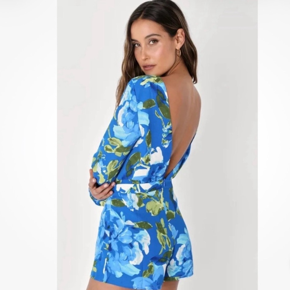 NWT Lulus Blue Floral Backless Romper Small Long Sleeve